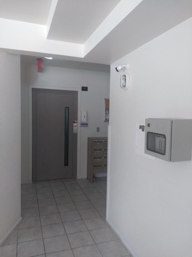 Apto Na De 1 Com Vista Pro Mar A Poucos Passos Da Areia Apartamento